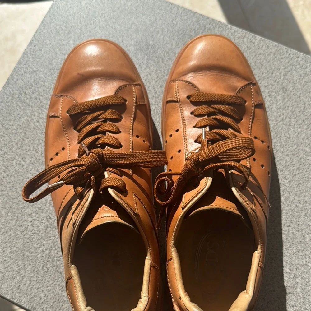 Tod's Men's Tan Leather Sneakers - Picture 10 of 11